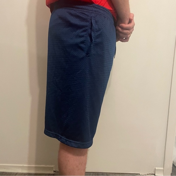 🏃‍♂️ Brooks Men’s Blue Gym Shorts – Size Large 🏃‍♂️ - Picture 8 of 9